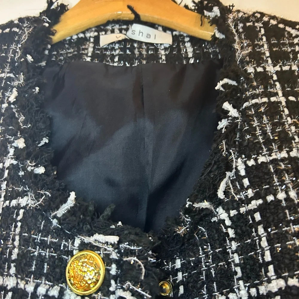 VISHAL Size Small Black and White Tweed Coat with Gold Buttons, Calf length - Picture 5 of 13